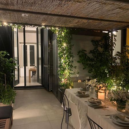 La Casa Di Paola Apartment Salerno Bagian luar foto