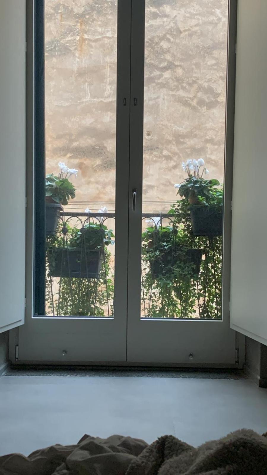 La Casa Di Paola Apartment Salerno Bagian luar foto